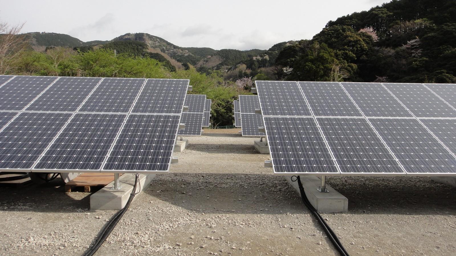 Hot Galvanized Steel Q235 Solar Bracket Real Scene_03